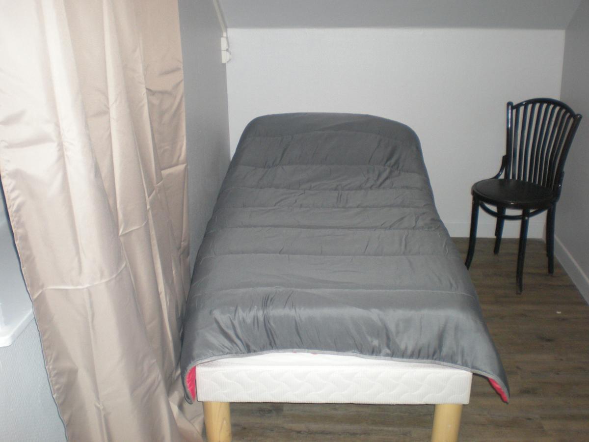 Hotel Dg Mery-sur-Oise Bagian luar foto